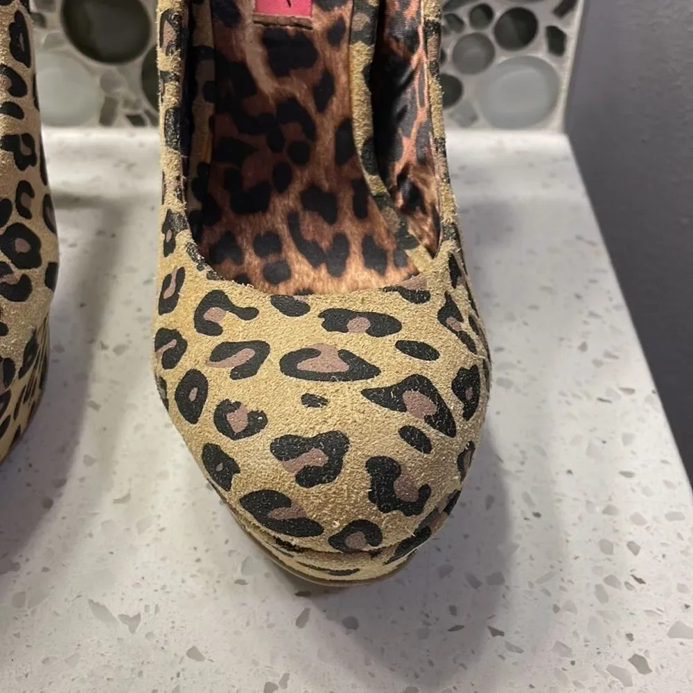 Betsey Johnson Women's Leopard Print Platform Heels + Gold Spikes - Picture 3 of 13